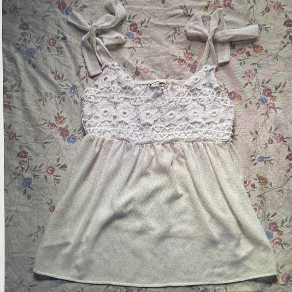White Lace Women’s Top
